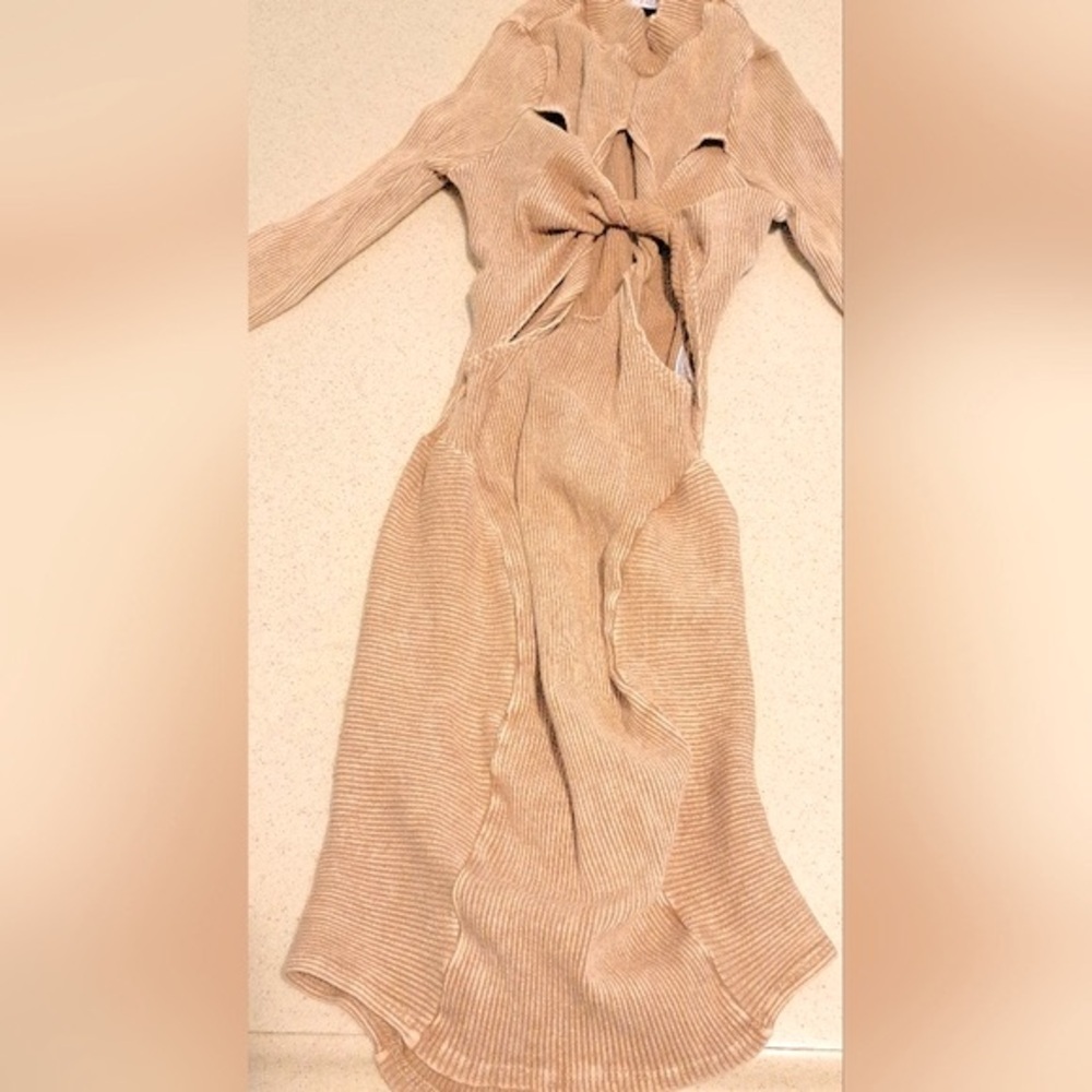 #025.B Swank A Posh Sz M (6-8) / Taupe / Cut Out Mini Dress - Picture 3 of 14